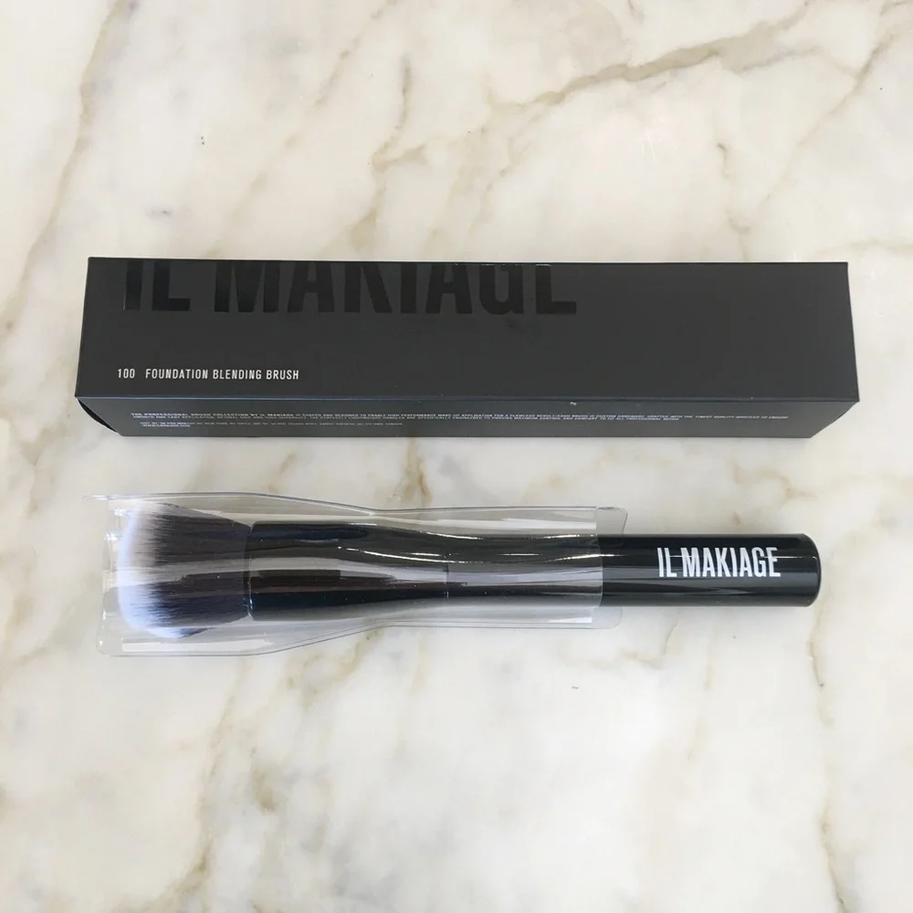 IL MAKIAGE FOUNDATION BLENDING BRUSH #100